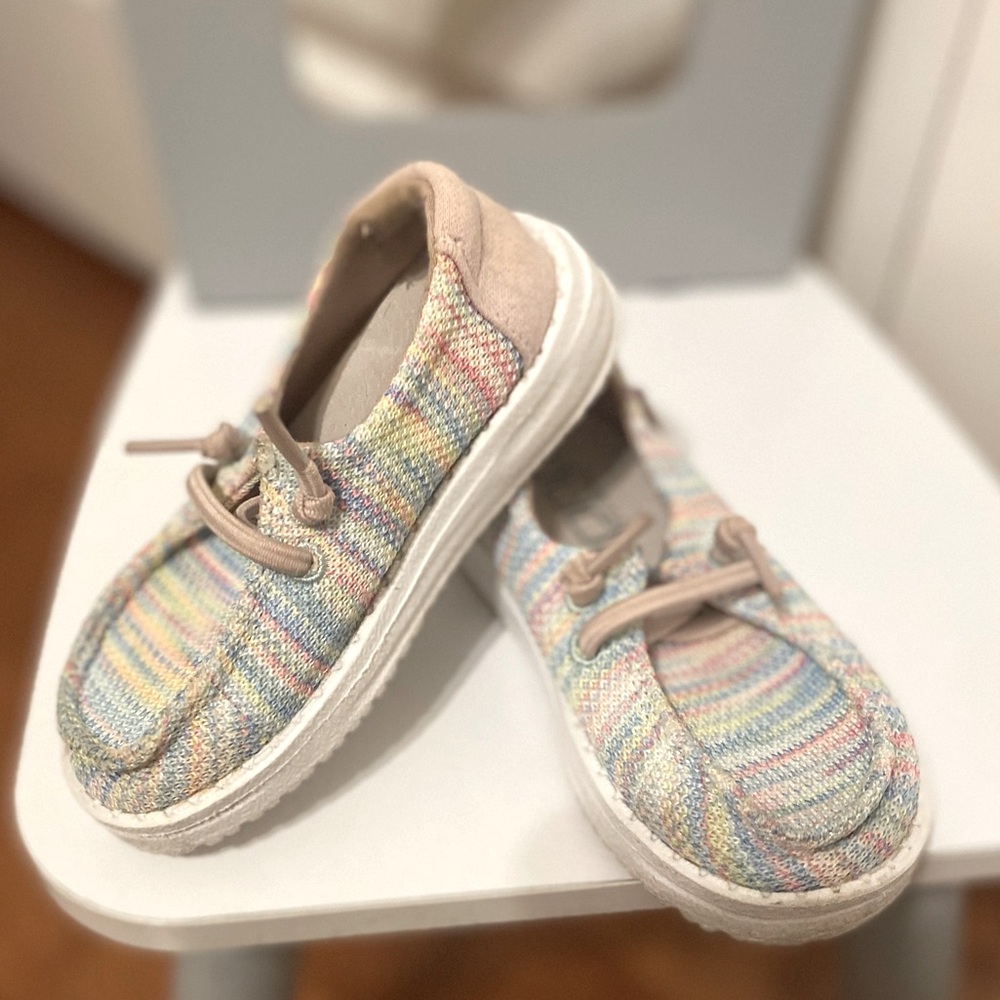 Hey Dude Wendy Sox Toddler/Kids Boat Shoes Pastel Striped Shoes